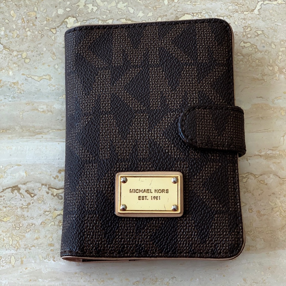 * SOLD Michael Kors Passport Holder